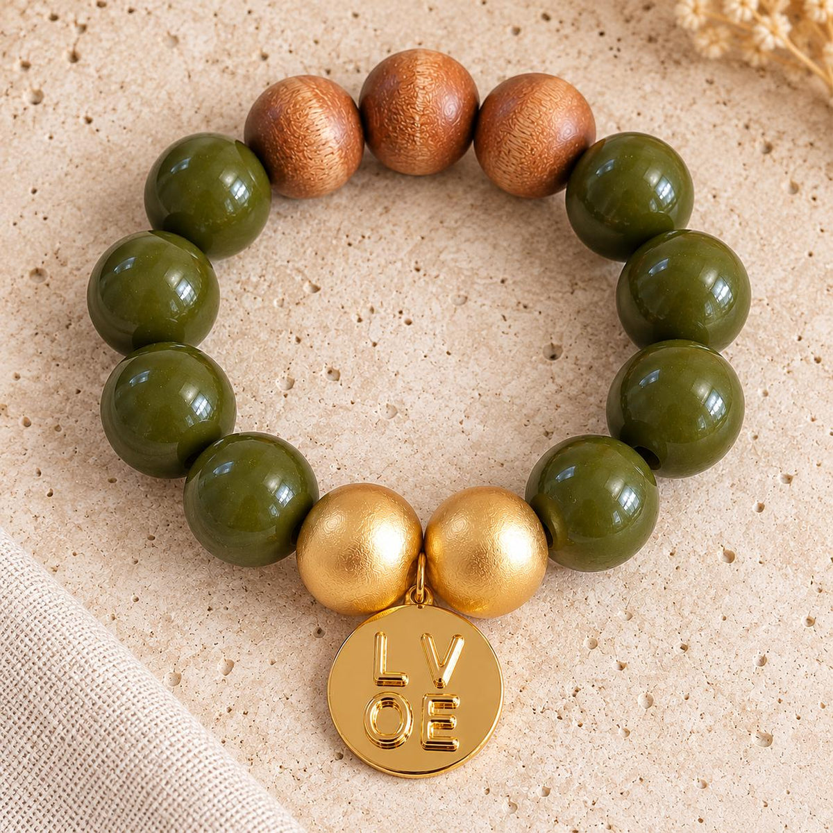 Statement Armband Olive & Gold mit LOVE-Anhänger